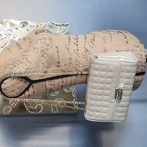 Women PU leather golden handbag